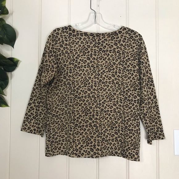 George Brown & Animal Cheetah Print Blouse
3/4 Sleeve
Large
77% Silk 23% Nylon - Picture 10 of 13